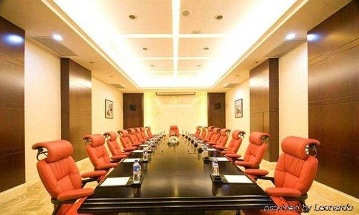 ווהאן Hongshan Hotel מראה חיצוני תמונה