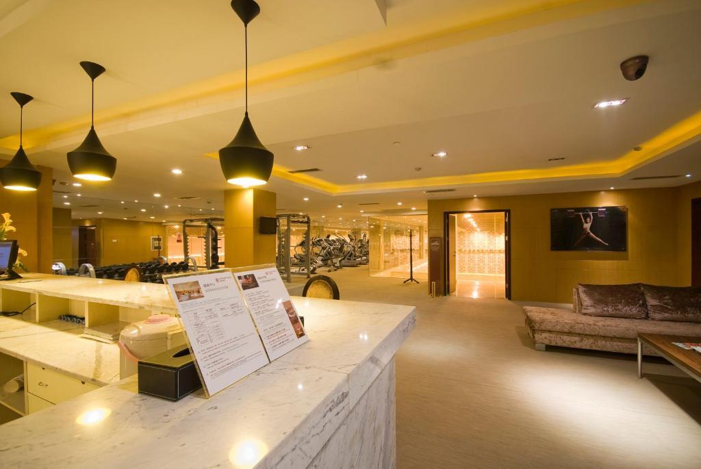 ווהאן Hongshan Hotel מראה חיצוני תמונה