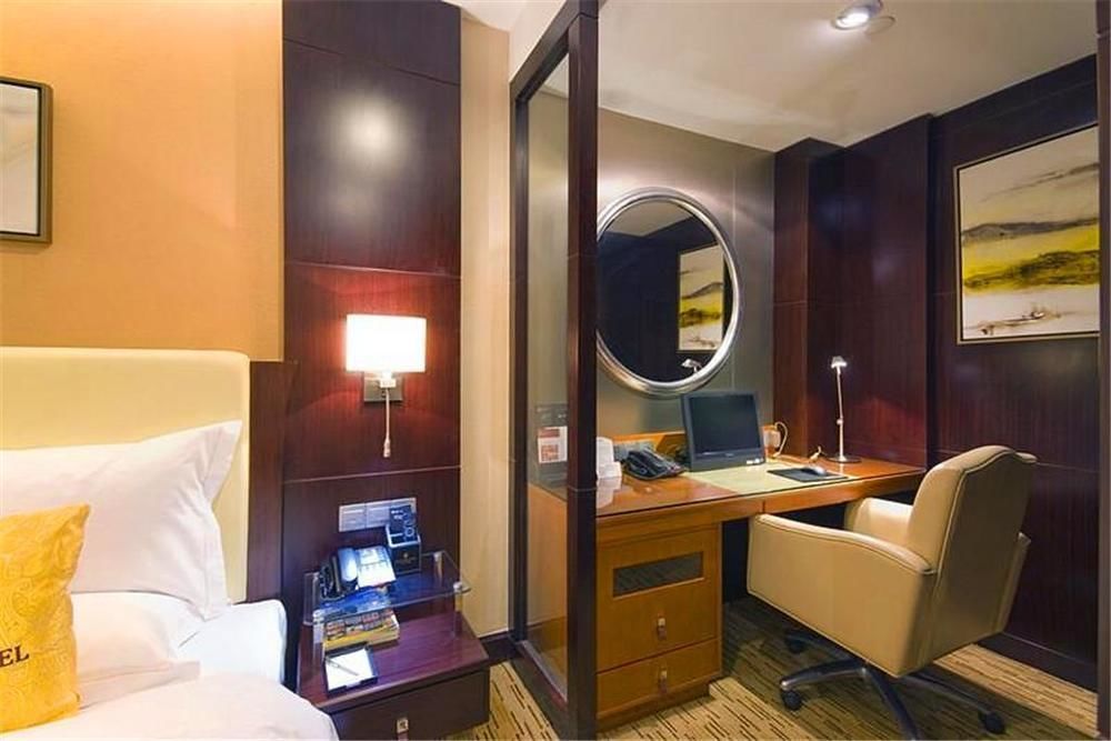 ווהאן Hongshan Hotel מראה חיצוני תמונה